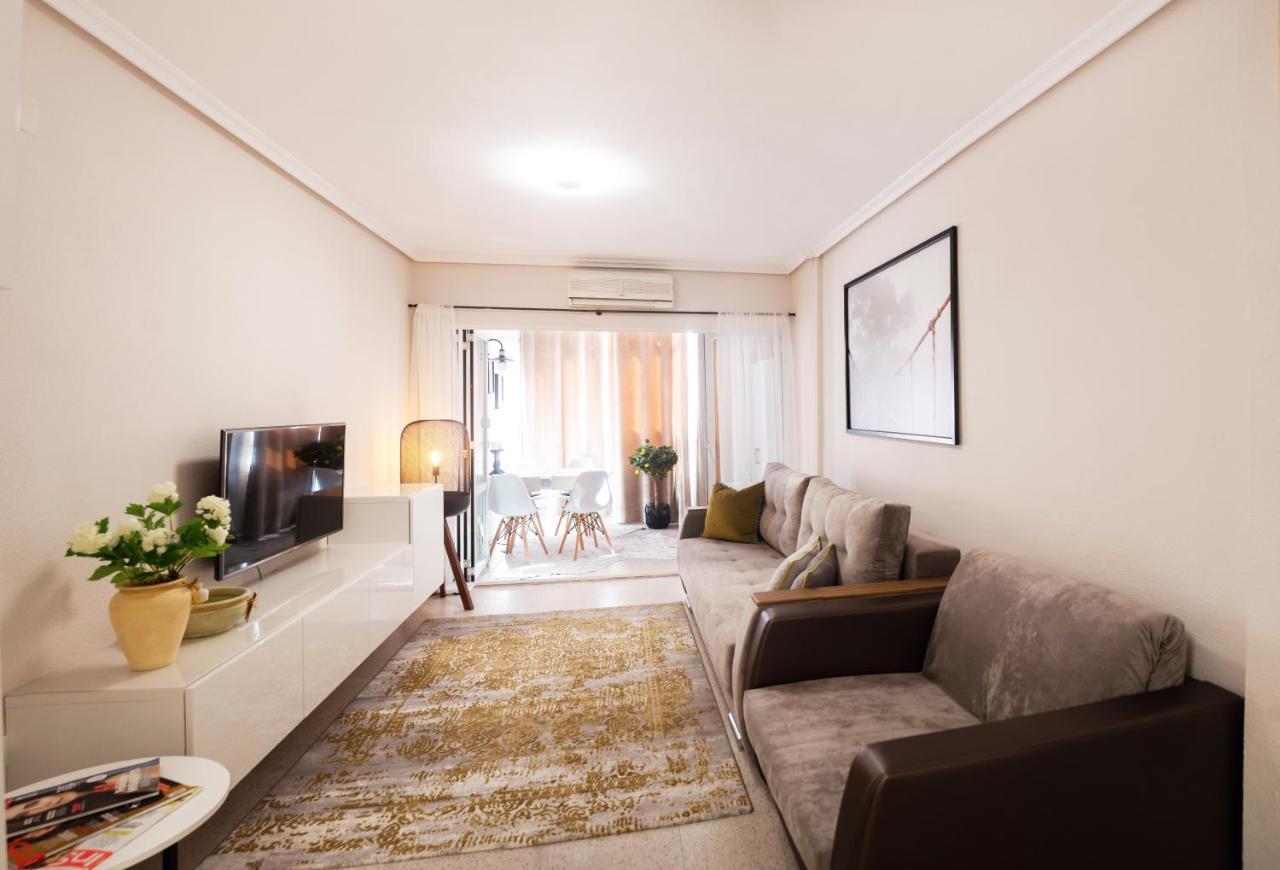 Holiday Studio Jardin Playa Торевиеха Екстериор снимка