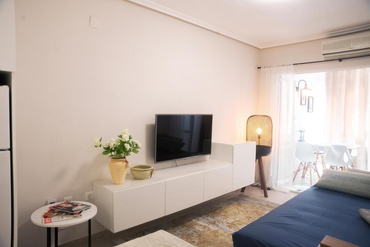 Holiday Studio Jardin Playa Торевиеха Екстериор снимка