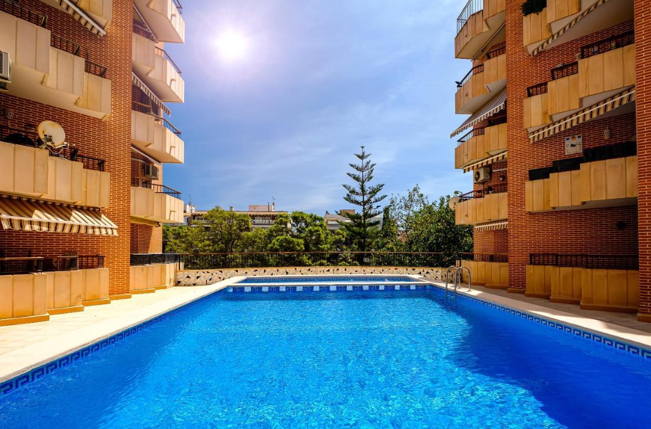 Holiday Studio Jardin Playa Торевиеха Екстериор снимка