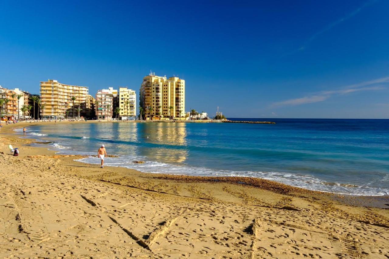 Holiday Studio Jardin Playa Торевиеха Екстериор снимка