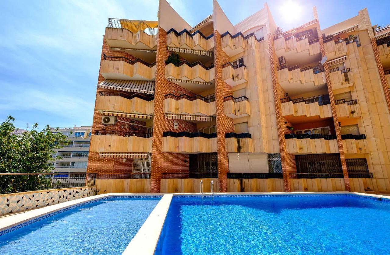Holiday Studio Jardin Playa Торевиеха Екстериор снимка
