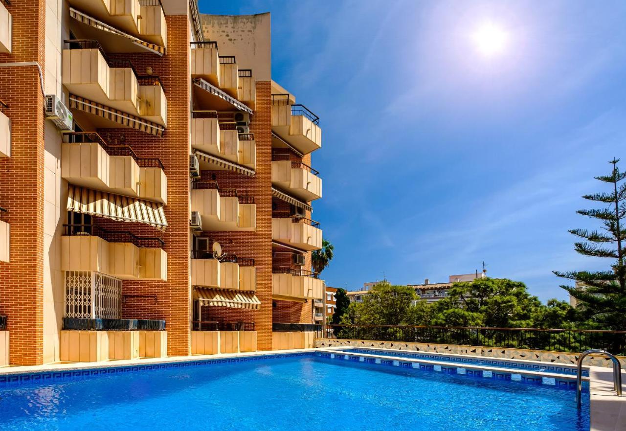Holiday Studio Jardin Playa Торевиеха Екстериор снимка