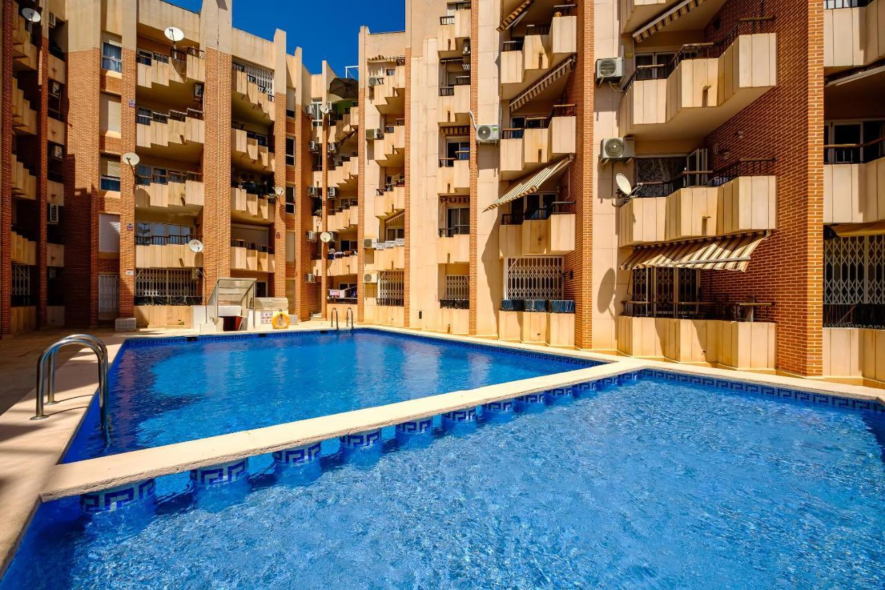 Holiday Studio Jardin Playa Торевиеха Екстериор снимка