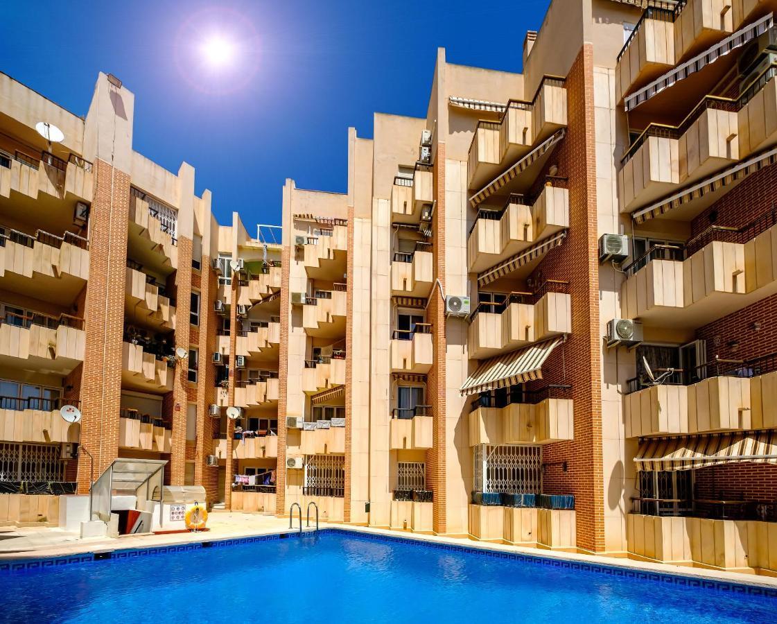 Holiday Studio Jardin Playa Торевиеха Екстериор снимка