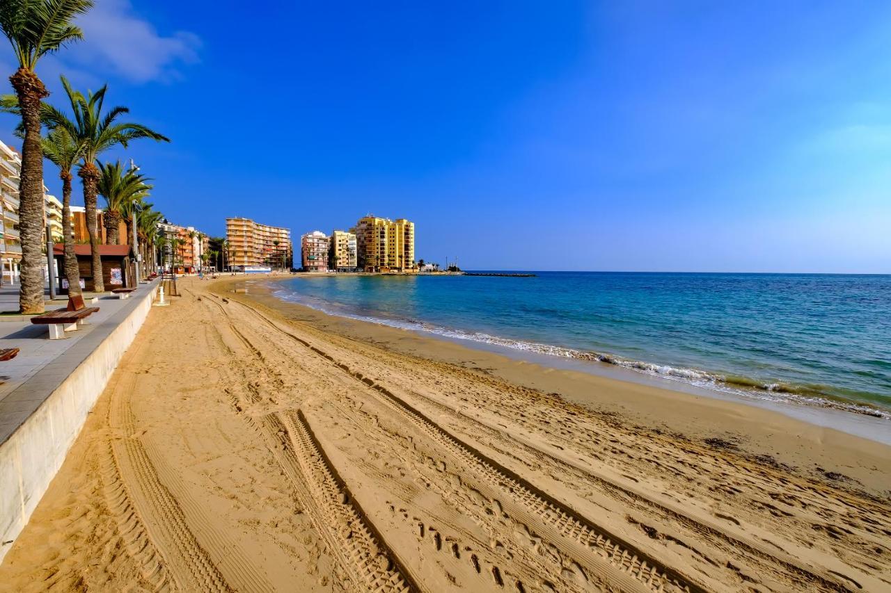 Holiday Studio Jardin Playa Торевиеха Екстериор снимка